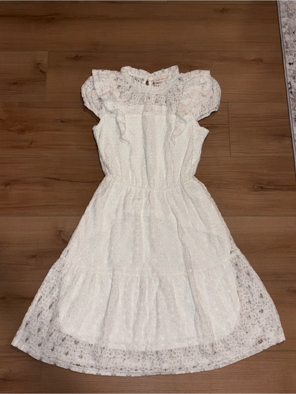 Monteau White Lace Cap Sleeve Dress